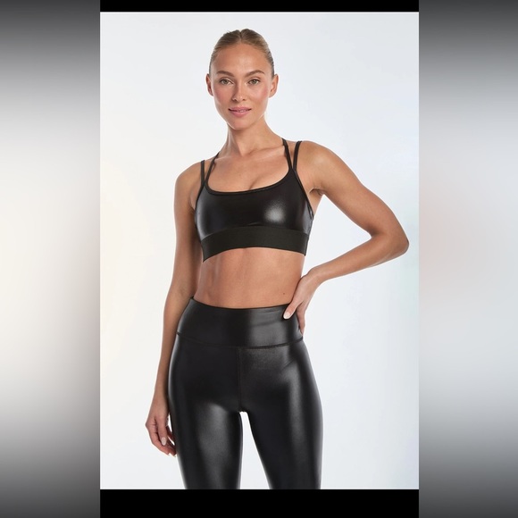 Noli Yoga Liquid Gloss Jolie Bra Black Scoop Neckline Womens Size Large